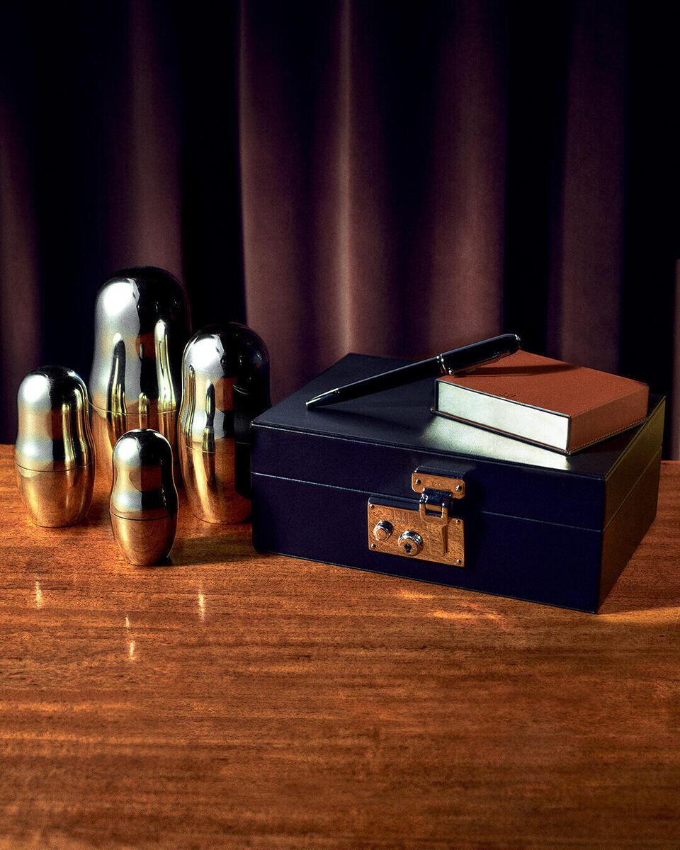 Gifting still life